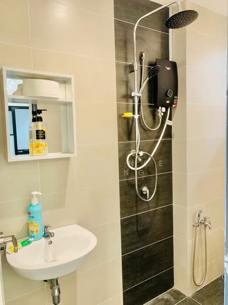 Service Residence for Rent at Pinnacle Sri Petaling - Clarence Chong - Bathroom - PropertyGuru.com.my