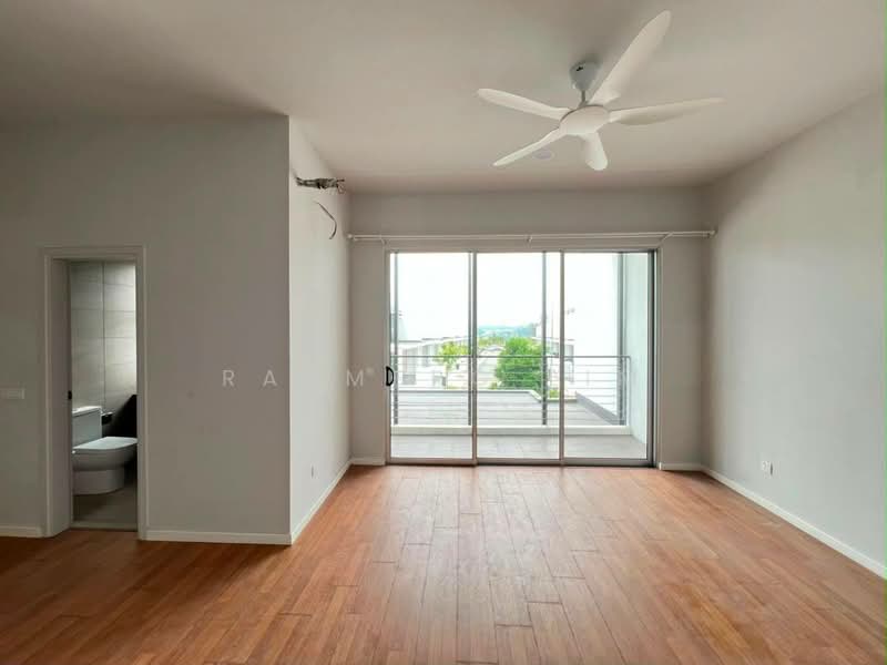 Rumah Teres untuk Disewa di Tamansari (Rawang) - Raymerc Lim - Living Room - PropertyGuru.com.my
