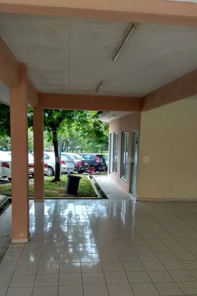 Pangsapuri untuk Dijual di Pangsapuri Merak - Amy Hong - Exterior - PropertyGuru.com.my