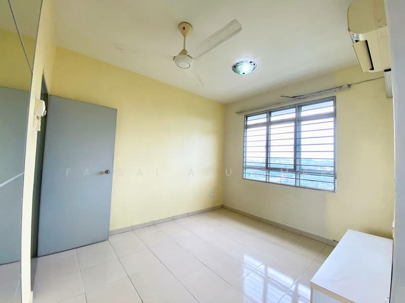 Kondominium untuk Dijual di Mutiara Anggerik - Faisal Abu Omar - Bedroom - PropertyGuru.com.my