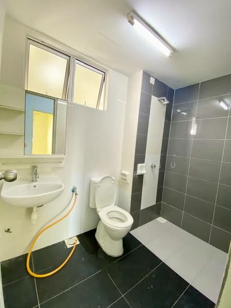 Kondominium untuk Dijual di Mutiara Anggerik - Faisal Abu Omar - Bathroom - PropertyGuru.com.my