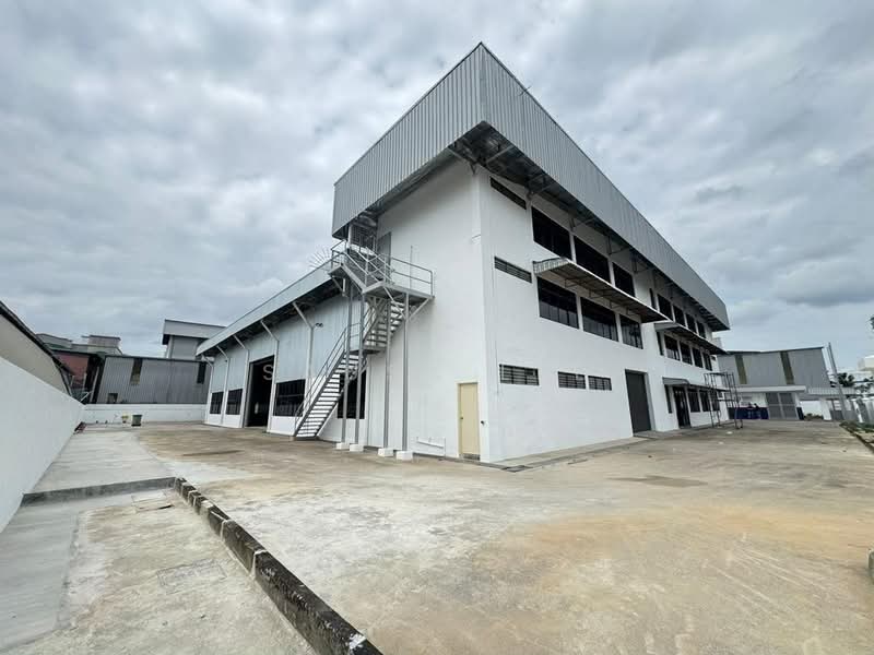 Kilang untuk Disewa di Kawasan Perindustrian Dewani (Johor Bahru) - Sausa Lee - Exterior - PropertyGuru.com.my