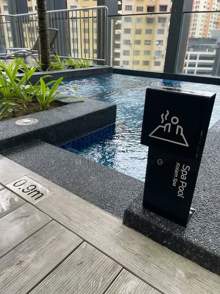 Kondominium untuk Disewa di The Hamstead, Desa Tun Razak - Y M Phang - Pool - PropertyGuru.com.my