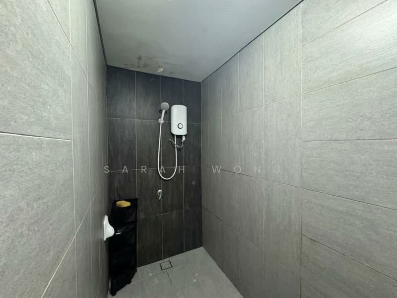 Service Residence for Rent at The New Duo @ Edumetro - Sarah Wong - Bathroom - PropertyGuru.com.my