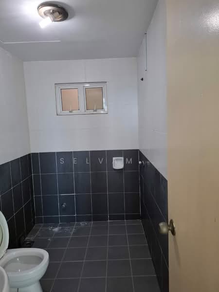 Kondominium untuk Dijual di Kelana Sentral - Selvam . - Bathroom - PropertyGuru.com.my