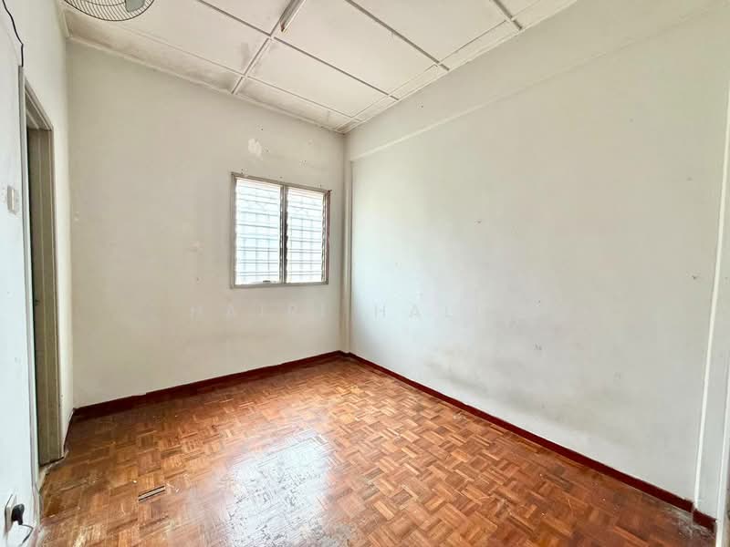 2-storey Terraced House for Sale in Bandar Saujana Utama (Saujana Utama) - Hairi Halim - PropertyGuru.com.my