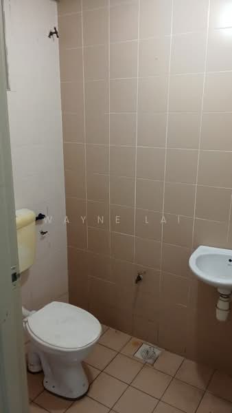 Shop / Office for Rent in Kuala Selangor (Selangor) - Wayne Lai - Bathroom - PropertyGuru.com.my