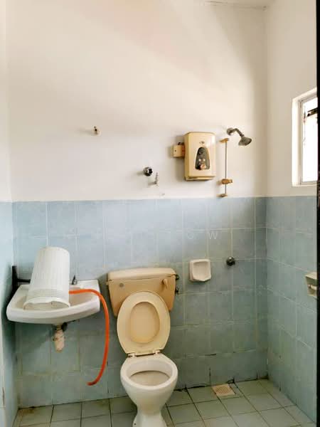 Rumah Teres untuk Dijual di Taman Sri Kejora (Kajang) - Ken Low - Bathroom - PropertyGuru.com.my