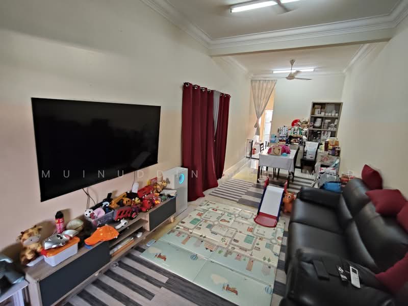 1-storey Terraced House for Sale in Hutan Melintang (Perak) - Muinuddin Muhamad - Living Room - PropertyGuru.com.my