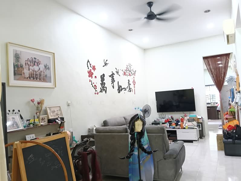Rumah Teres 1 Tingkat untuk Dijual di Taman Pulai Utama (Skudai) - Hock Kim - Living Room - PropertyGuru.com.my