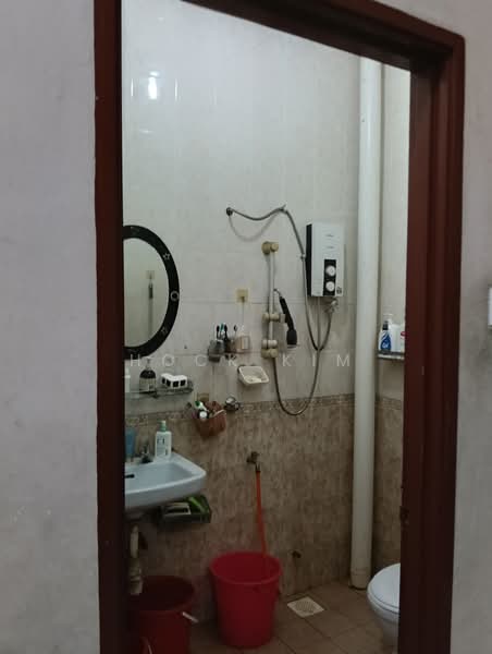 Rumah Teres 1 Tingkat untuk Dijual di Taman Pulai Utama (Skudai) - Hock Kim - Bathroom - PropertyGuru.com.my