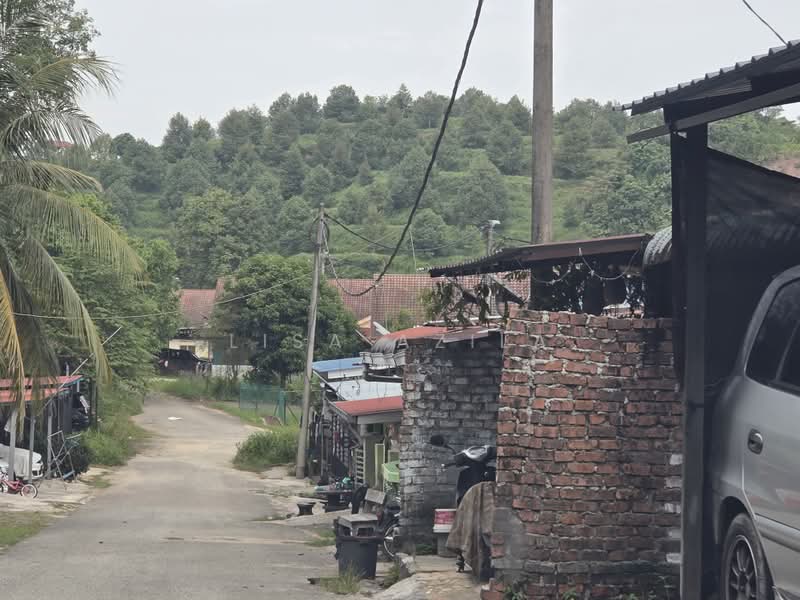 Rumah Teres 1 Tingkat untuk Dijual di Kuala Krai (Kelantan) - Lisa Azila - Exterior - PropertyGuru.com.my