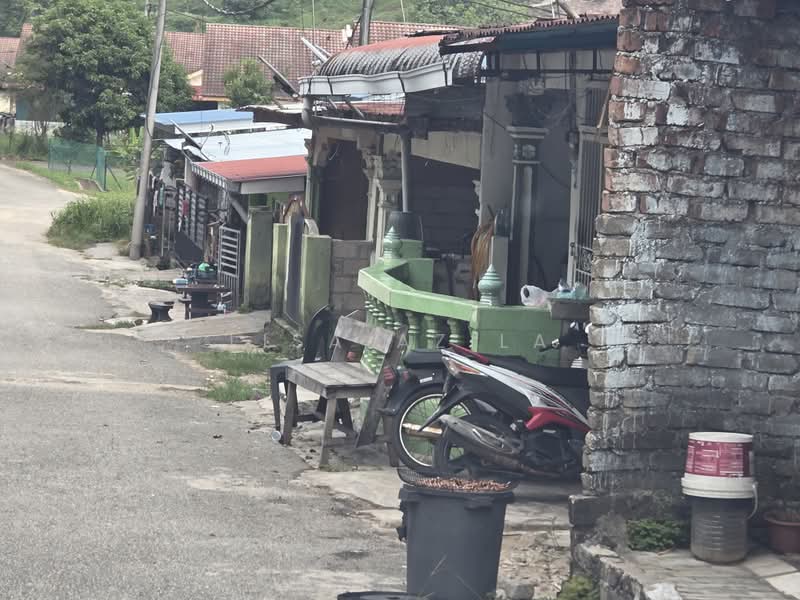 Rumah Teres 1 Tingkat untuk Dijual di Kuala Krai (Kelantan) - Lisa Azila - Exterior - PropertyGuru.com.my