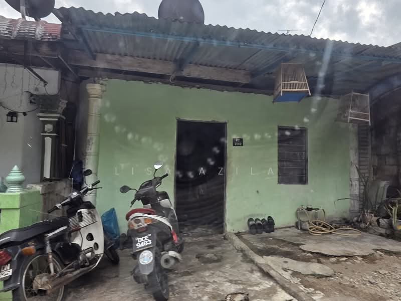 Rumah Teres 1 Tingkat untuk Dijual di Kuala Krai (Kelantan) - Lisa Azila - Exterior - PropertyGuru.com.my
