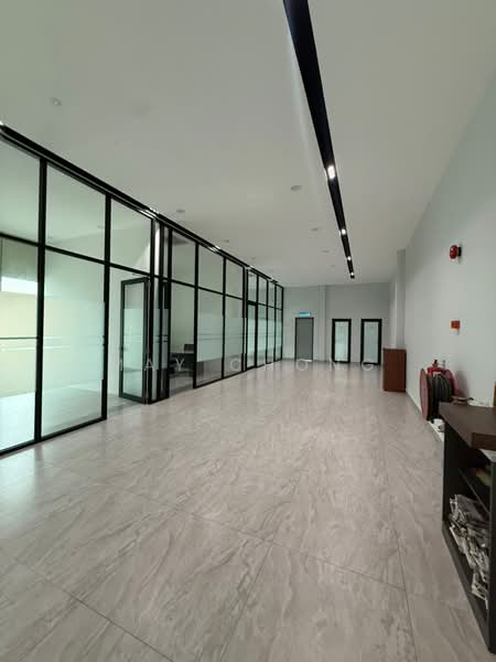 Detached Factory for Rent in Pekan Nanas (Johor) - May Chong - Corridor - PropertyGuru.com.my