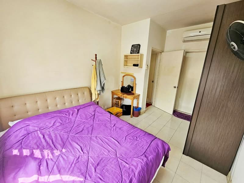 Kondominium untuk Dijual di Cengal Condominium - Mohd Khairul Amilin - Bedroom - PropertyGuru.com.my