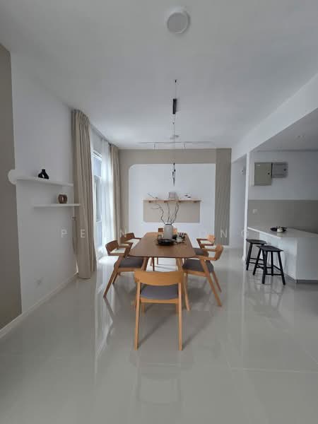Service Residence for Rent at Met 1 Residences - Penny Wong - Dining Room - PropertyGuru.com.my