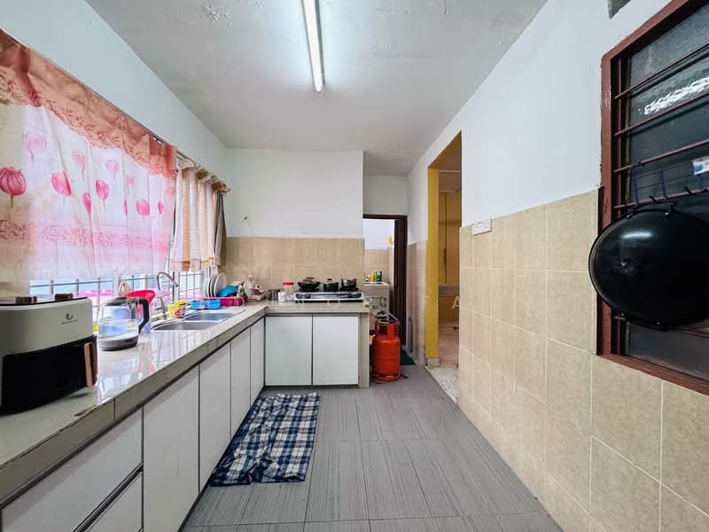 Rumah Teres 1 Tingkat untuk Dijual di Taman Ehsan (Kepong) - Mohd Nor Fahmi - Kitchen - PropertyGuru.com.my