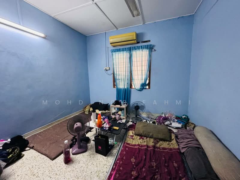 Rumah Teres 1 Tingkat untuk Dijual di Taman Ehsan (Kepong) - Mohd Nor Fahmi - Bedroom - PropertyGuru.com.my