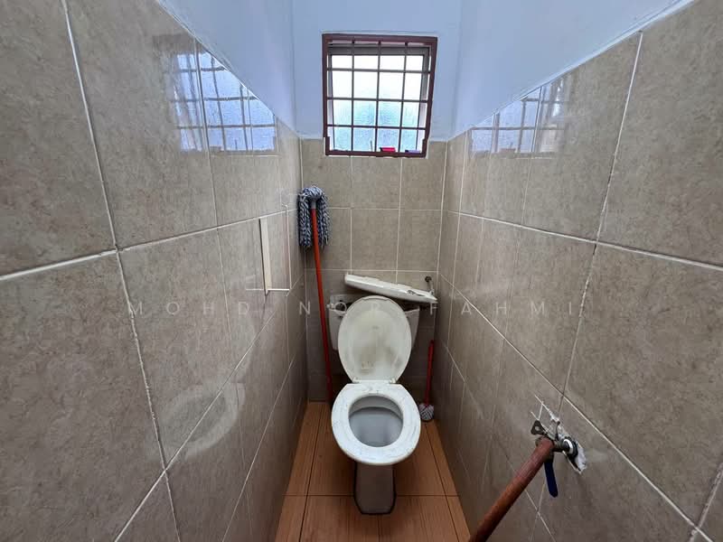 Rumah Teres 1 Tingkat untuk Dijual di Taman Ehsan (Kepong) - Mohd Nor Fahmi - Bathroom - PropertyGuru.com.my
