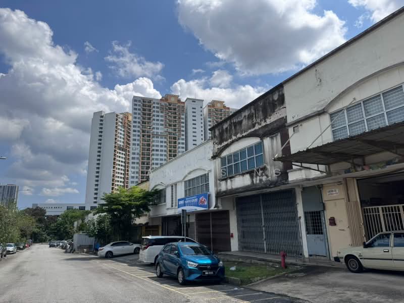 Factory for Rent in Jalan Klang Lama (Old Klang Road) (Kuala Lumpur) - Francis Ng - Exterior - PropertyGuru.com.my
