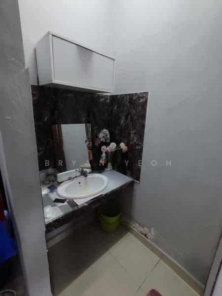 2-storey Terraced House for Sale in Taman Sri Muda (Shah Alam) - Bryan Yeoh - Bathroom - PropertyGuru.com.my