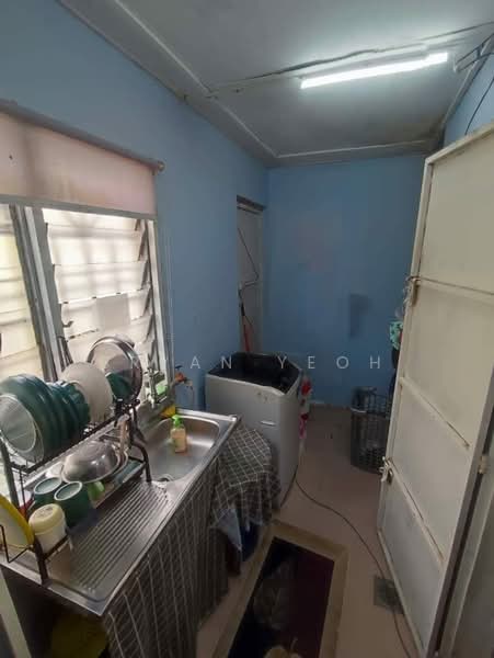 2-storey Terraced House for Sale in Taman Sri Muda (Shah Alam) - Bryan Yeoh - Kitchen - PropertyGuru.com.my