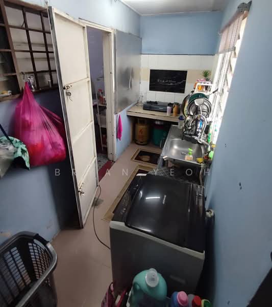2-storey Terraced House for Sale in Taman Sri Muda (Shah Alam) - Bryan Yeoh - Kitchen - PropertyGuru.com.my
