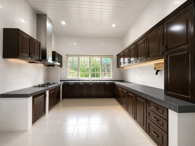 Bungalow House untuk Dijual di Taman Ampang Indah (Kuala Kubu Bharu) - Muhammad Ashraf . - Kitchen - PropertyGuru.com.my