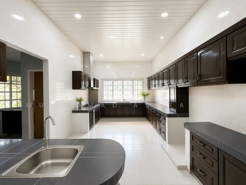 Bungalow House untuk Dijual di Taman Ampang Indah (Kuala Kubu Bharu) - Muhammad Ashraf . - Kitchen - PropertyGuru.com.my