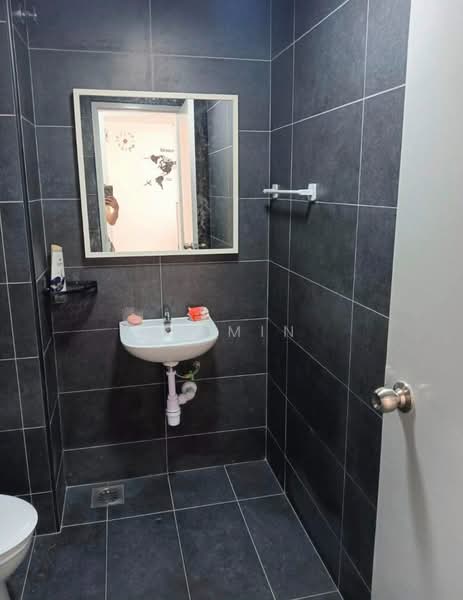 Servis Apartment untuk Disewa di Midas @ Seri Alam - Li Min - Bathroom - PropertyGuru.com.my