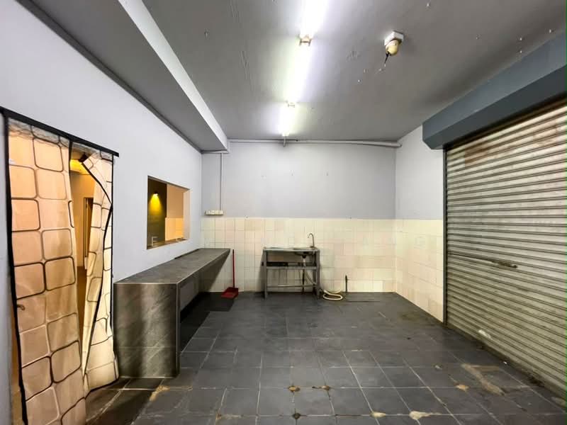 Shop for Rent in Pudu (KL City Centre) - Desmond Tang - Interior - PropertyGuru.com.my