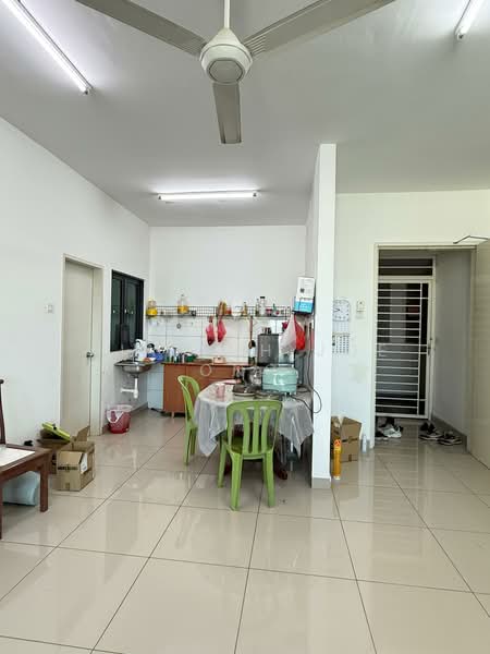 Condominium for Sale at Parkhill Residence - JIA YUH JOE ONG - Kitchen - PropertyGuru.com.my