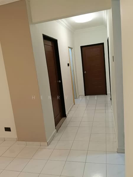 Pangsapuri untuk Dijual di Seri Mutiara Apartment - Henry Lee - Corridor - PropertyGuru.com.my