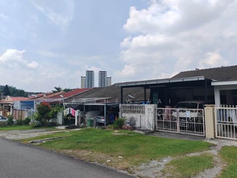 Rumah Teres 1.5 Tingkat untuk Dijual di Batu 9 (Cheras) - Matthew Lai - Exterior - PropertyGuru.com.my