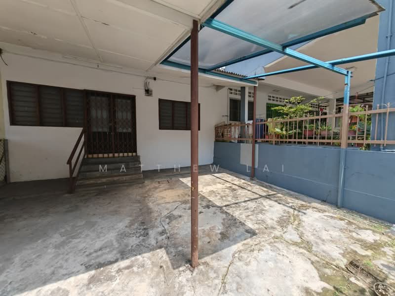 Rumah Teres 1.5 Tingkat untuk Dijual di Batu 9 (Cheras) - Matthew Lai - Exterior - PropertyGuru.com.my