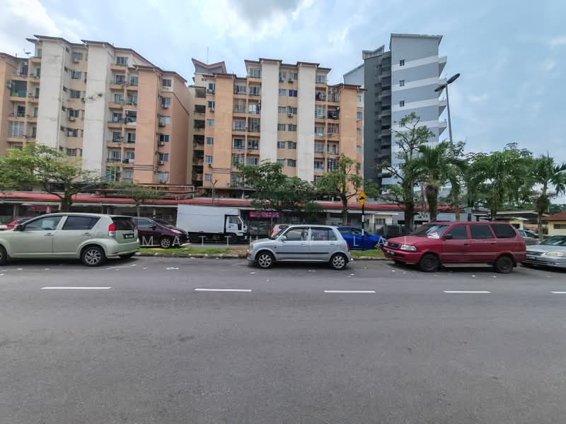 Rumah Teres 1.5 Tingkat untuk Dijual di Batu 9 (Cheras) - Matthew Lai - Exterior - PropertyGuru.com.my
