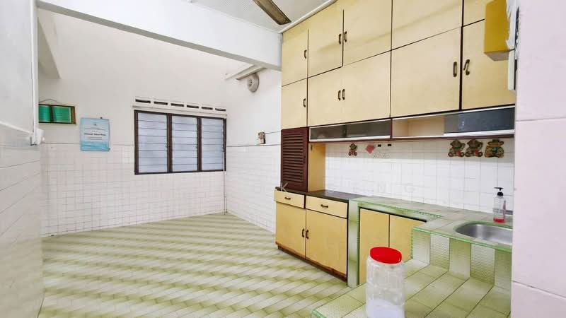 Rumah Teres 1 Tingkat untuk Disewa di Taman Johor Jaya (Johor Bahru) - Lai Kok Seng - Kitchen - PropertyGuru.com.my