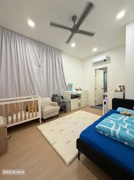 Semi-Detached House for Sale in Setia Alam (Selangor) - Jennie Chew - Bedroom - PropertyGuru.com.my