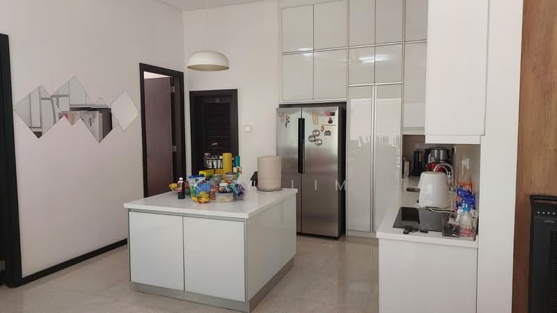 Rumah Berkembar untuk Dijual di Seksyen 16 (Petaling Jaya) - Kay Lim - Kitchen - PropertyGuru.com.my