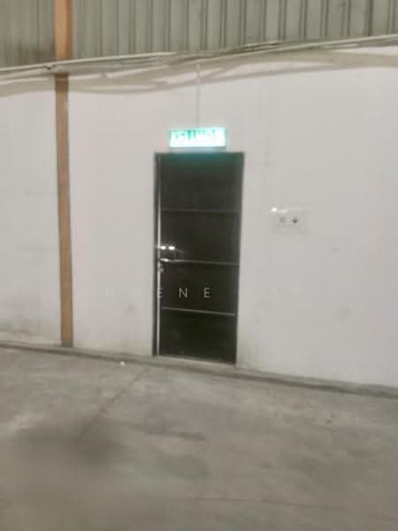 Warehouse for Rent in Taman Perindustrian Puchong (Puchong) - Eugene Yap - Entrance - PropertyGuru.com.my