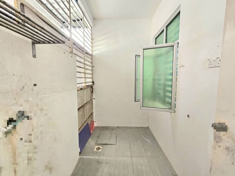 1.5-storey Terraced House for Sale in Taman Jack Bandar Baru Kuantan Putri (Kuantan) - Mohammad Azizi - PropertyGuru.com.my