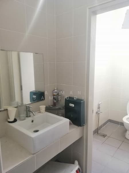 Other Property for Rent in Shah Alam (Selangor) - Asman Samsudin - Bathroom - PropertyGuru.com.my