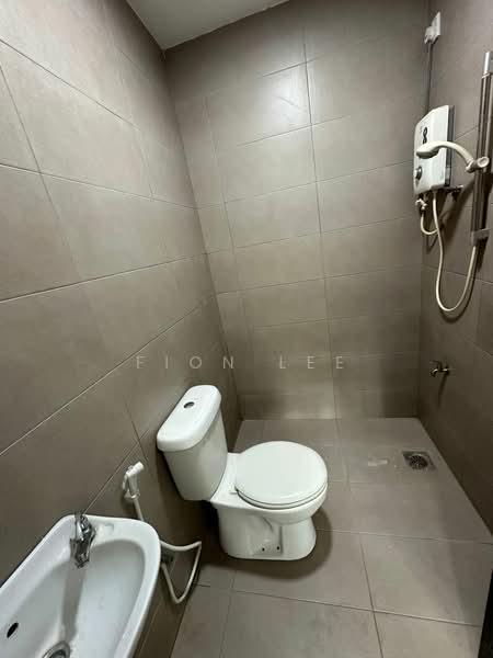 1-storey Terraced House for Rent in Johor Bahru (Johor) - Fion Lee - Bathroom - PropertyGuru.com.my