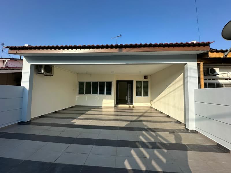 1-storey Terraced House for Rent in Johor Bahru (Johor) - Fion Lee - Exterior - PropertyGuru.com.my