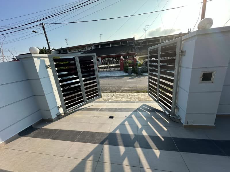 1-storey Terraced House for Rent in Johor Bahru (Johor) - Fion Lee - Exterior - PropertyGuru.com.my