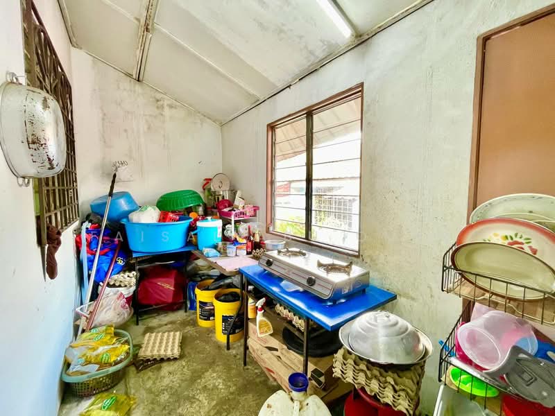 Rumah Teres 1 Tingkat untuk Dijual di Taman Cheras Perdana (Cheras) - Faisal Abu Omar - Kitchen - PropertyGuru.com.my