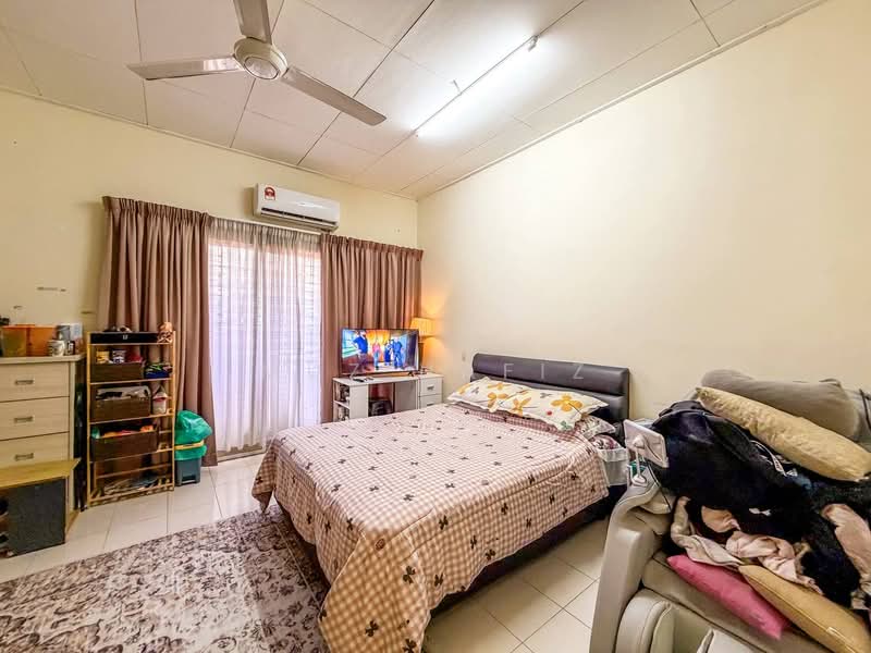 2-storey Terraced House for Sale in Alam Suria (Puncak Alam) - Muz Hafiz - PropertyGuru.com.my