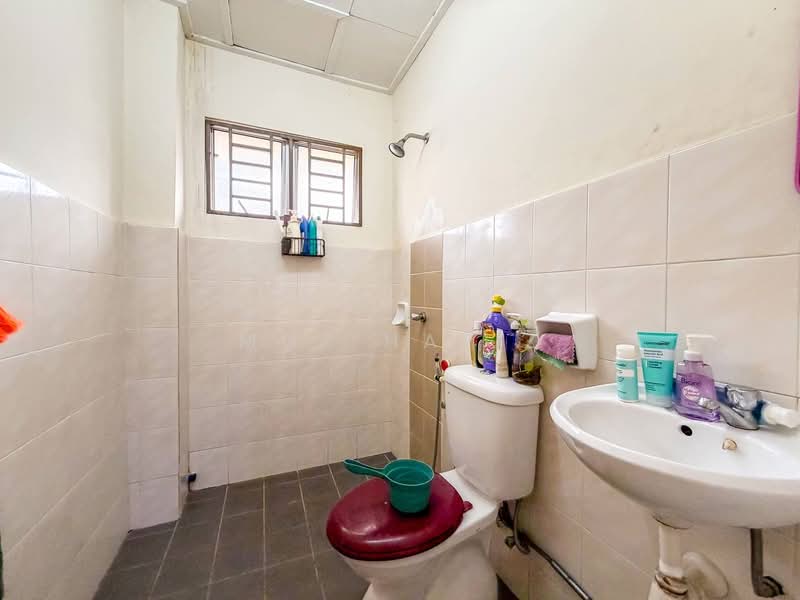 2-storey Terraced House for Sale in Alam Suria (Puncak Alam) - Muz Hafiz - PropertyGuru.com.my