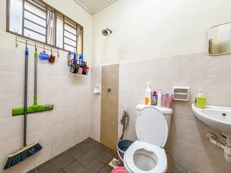 2-storey Terraced House for Sale in Alam Suria (Puncak Alam) - Muz Hafiz - PropertyGuru.com.my